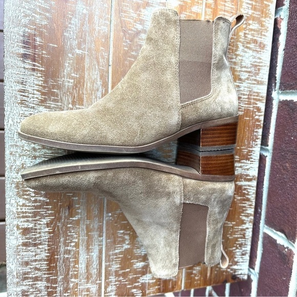 Steve Madden Dover Suede Leather Boots - Picture 5 of 8